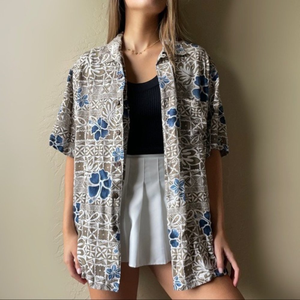 SOLD Caribbean Hawaiian floral print Button Down short sleeve shirt - Picture 1 of 7
